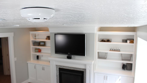 Smoke/Carbon Monoxide detector on ceiling